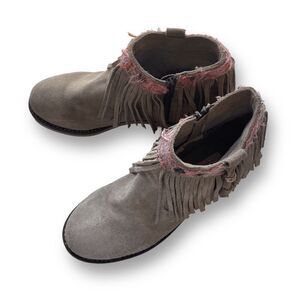 Cool Way‎ Women's Solid Side Zip Block Heel Fringe Naim Ankle Boots Tan Size 8.5